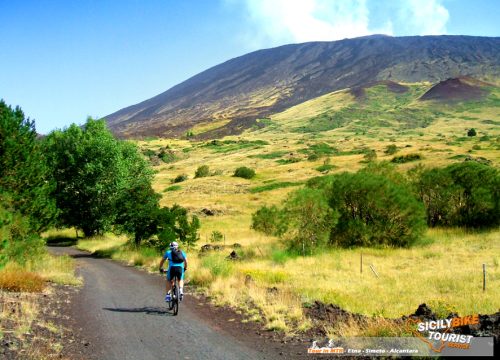 Mountain Biking Etna © Etna Mountain Bike Tours by Sicily Bike Tourist Service 03